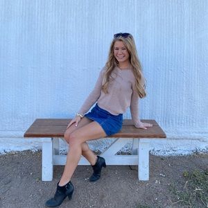 Meet your Posher, Chloe